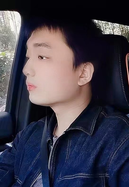 凉锦年的第一张照片--芜湖相亲服务中心