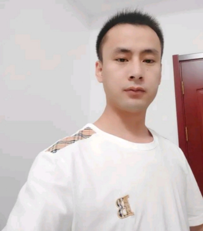 海阔天空的第一张照片--芜湖相亲服务中心