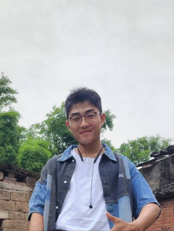 越努力越幸运的第一张照片--芜湖相亲服务中心