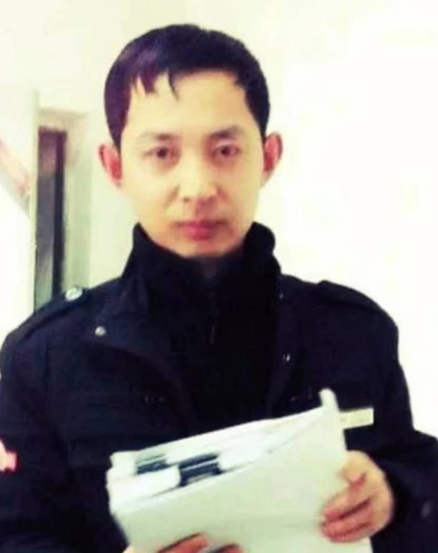 风雨中有你的第一张照片--芜湖相亲服务中心