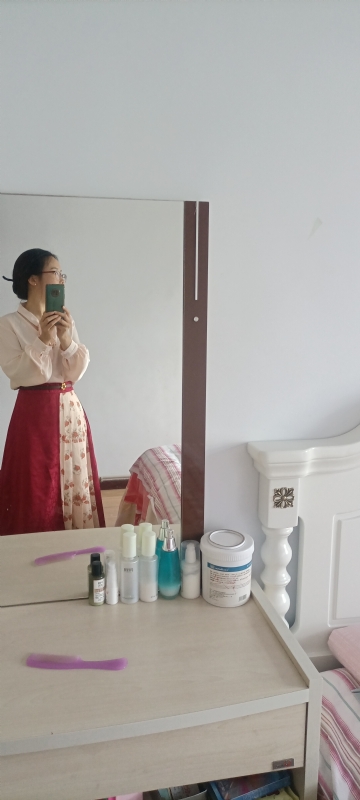 伊落梅雪笺的第一张照片--芜湖相亲服务中心