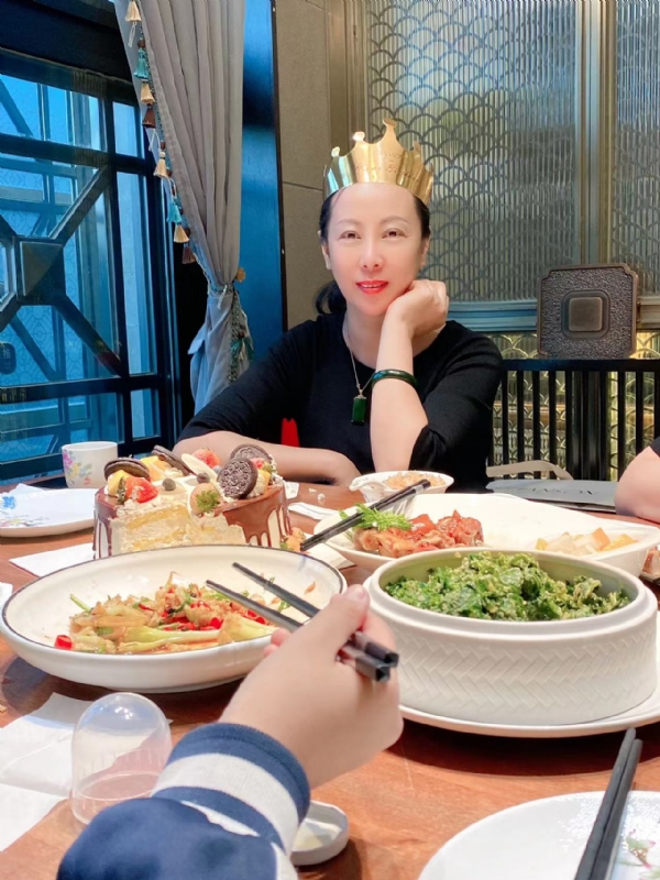 红红的第二张照片--芜湖相亲服务中心