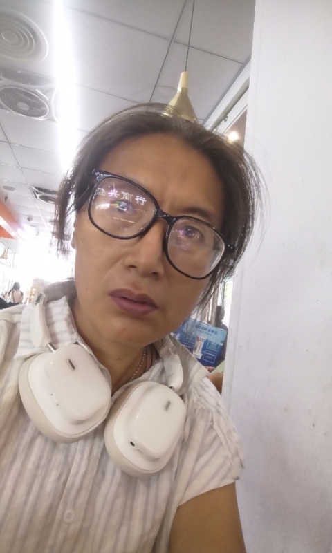 冬天的蔷薇的第三张照片--芜湖相亲服务中心