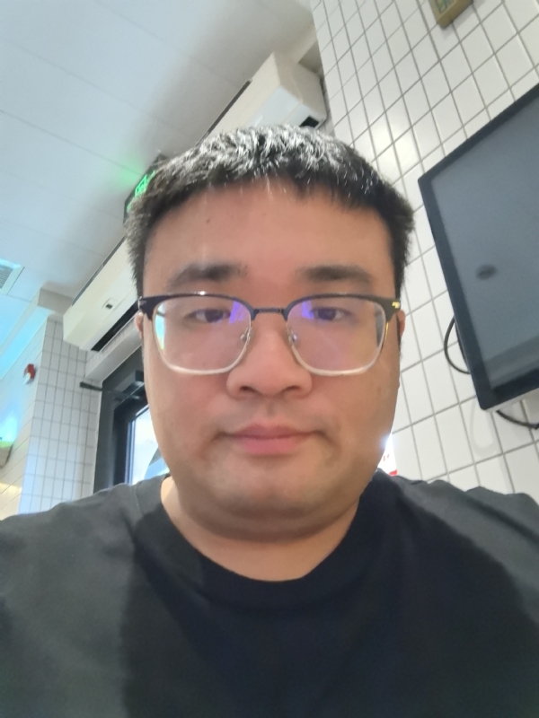 君临天下的第三张照片--芜湖相亲服务中心