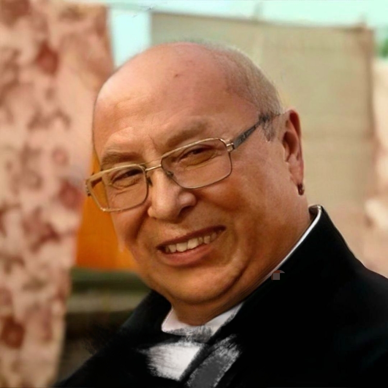 牵着猪儿看秀儿的第一张照片--芜湖相亲服务中心