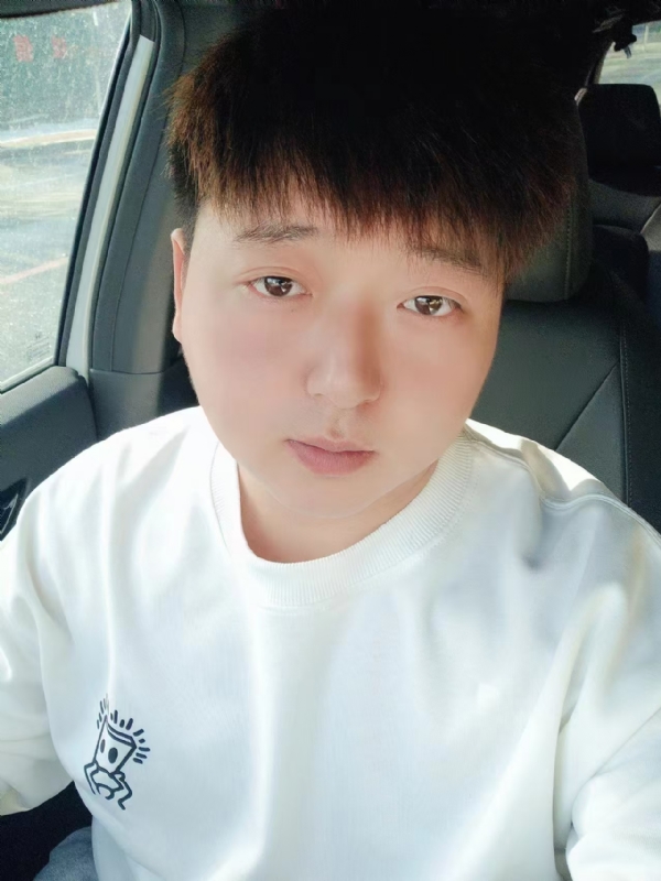 可乐加冰的第一张照片--芜湖相亲服务中心