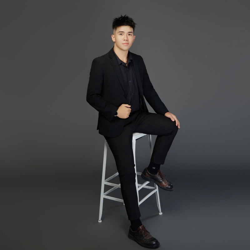 阿龙设计师的第五张照片--芜湖相亲服务中心