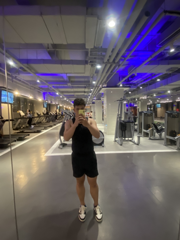 阿龙设计师的第六张照片--芜湖相亲服务中心