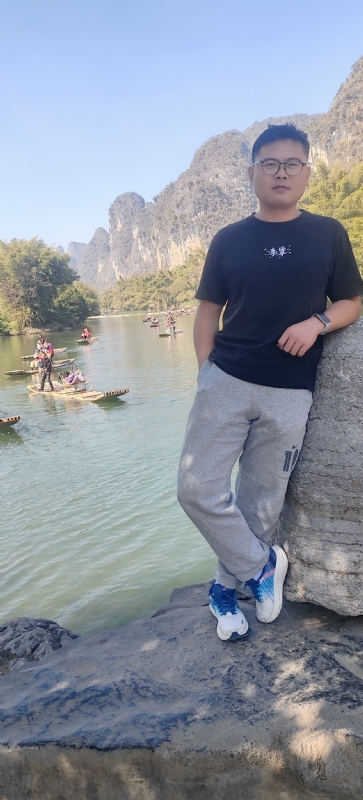 受过伤的狼的第二张照片--芜湖相亲服务中心