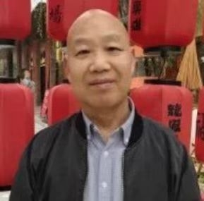 教师作家诗人的第一张照片--芜湖相亲服务中心