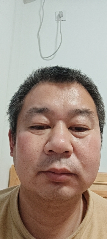 龙万的第一张照片--芜湖相亲服务中心