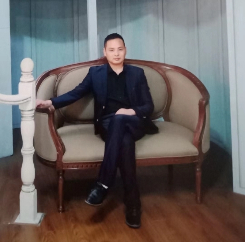 龙行天下的第二张照片--芜湖相亲服务中心