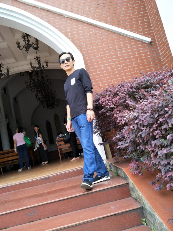 易进的第二张照片--芜湖相亲服务中心