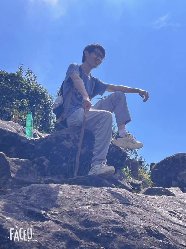 落叶之秋的第一张照片--芜湖相亲服务中心