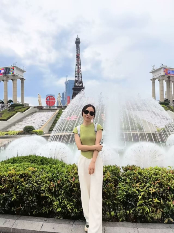 秋风落叶的第一张照片--芜湖相亲服务中心