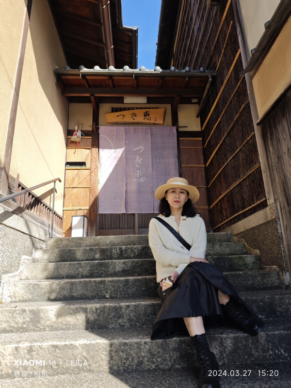 踱着方步的猫小姐的第一张照片--芜湖相亲服务中心