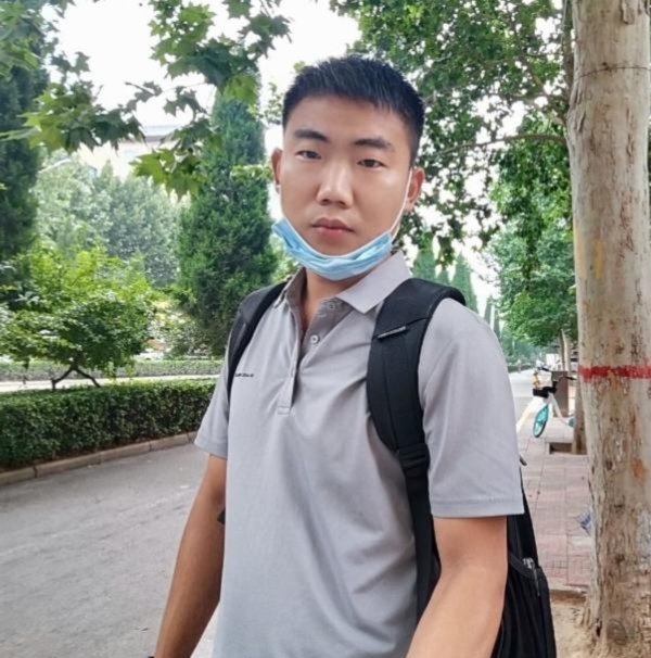 90年男征婚的第一张照片--芜湖相亲服务中心