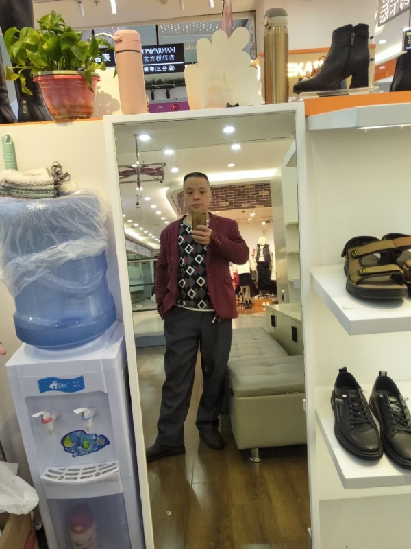 真诚征婚的第四张照片--芜湖相亲服务中心