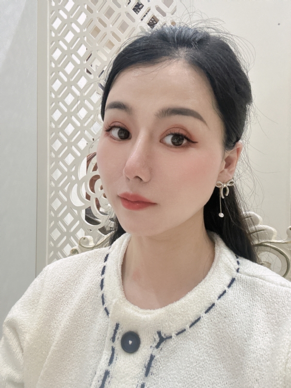 金莉的第一张照片--芜湖相亲服务中心