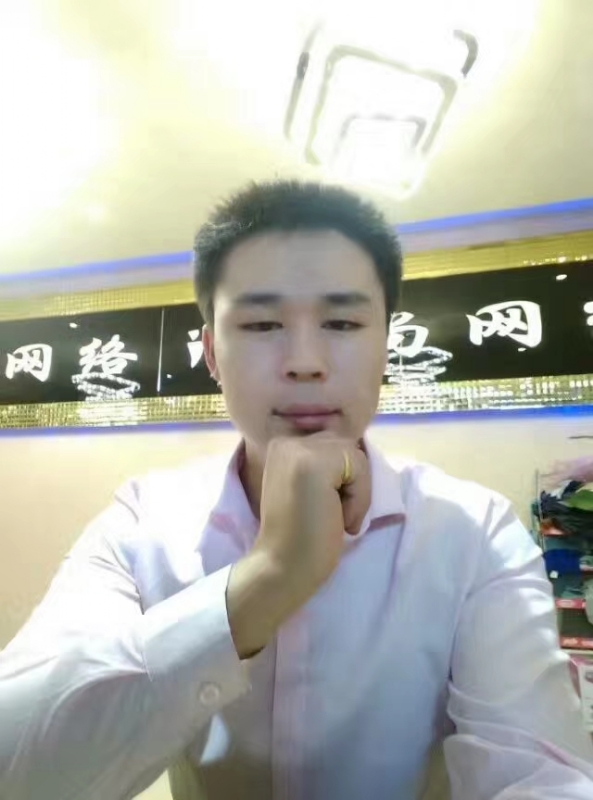 沉默寡言的第一张照片--芜湖相亲服务中心