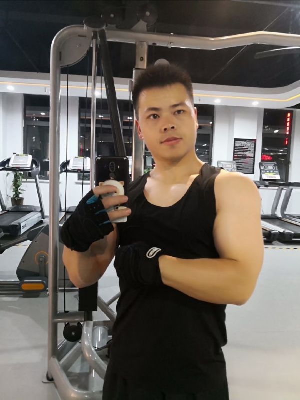 范迪塞尔的第二张照片--芜湖相亲服务中心