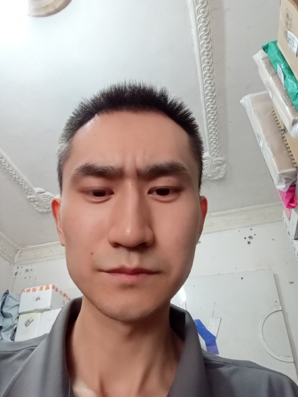 西门吹雪的第一张照片--芜湖相亲服务中心