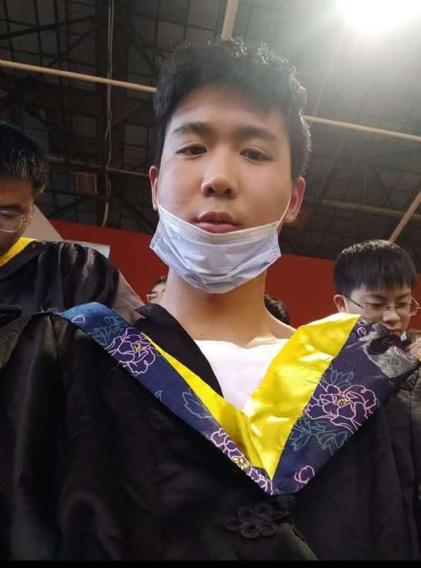 落落大方的第一张照片--芜湖相亲服务中心