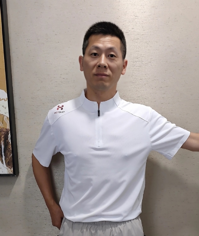 红旗下长大的第一张照片--芜湖相亲服务中心