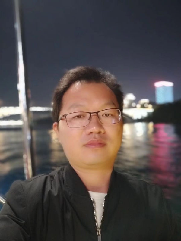 祝你平安的第一张照片--芜湖相亲服务中心