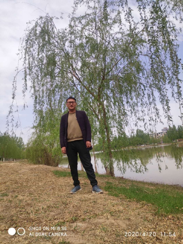 风中的烟头的第一张照片--芜湖相亲服务中心