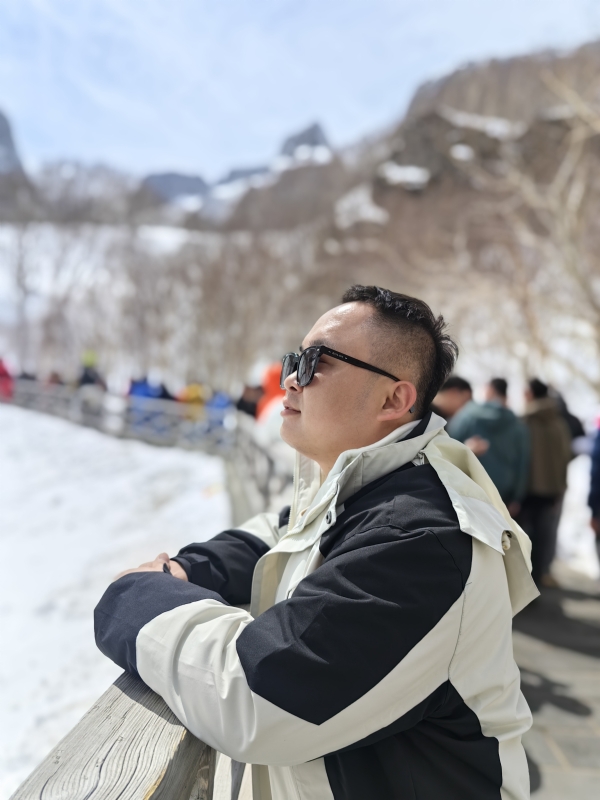 小龙的第一张照片--芜湖相亲服务中心