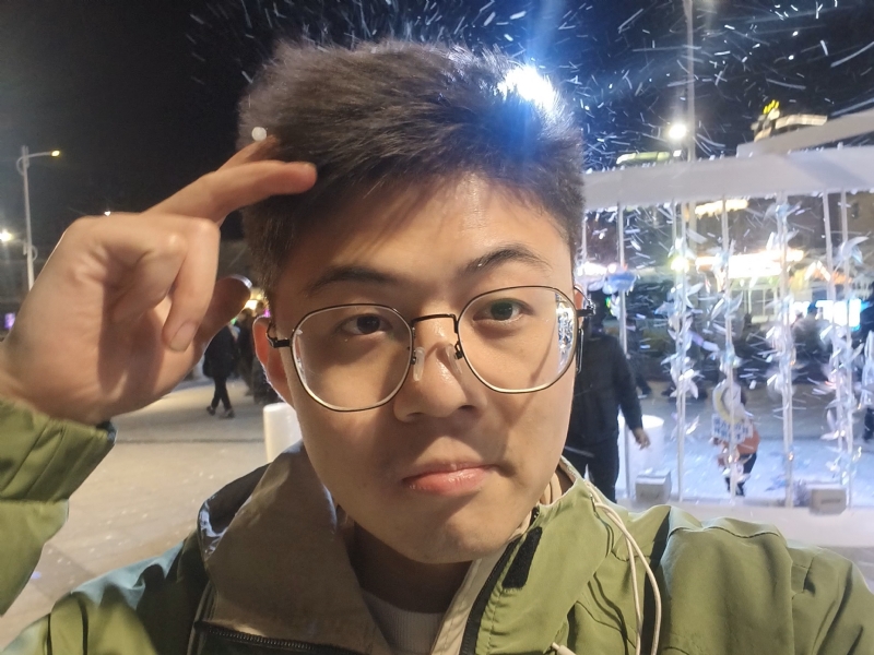 独揽星河的第一张照片--芜湖相亲服务中心