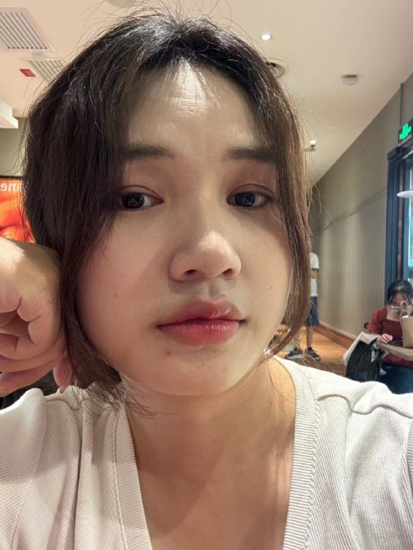 粉墨的第一张照片--芜湖相亲服务中心