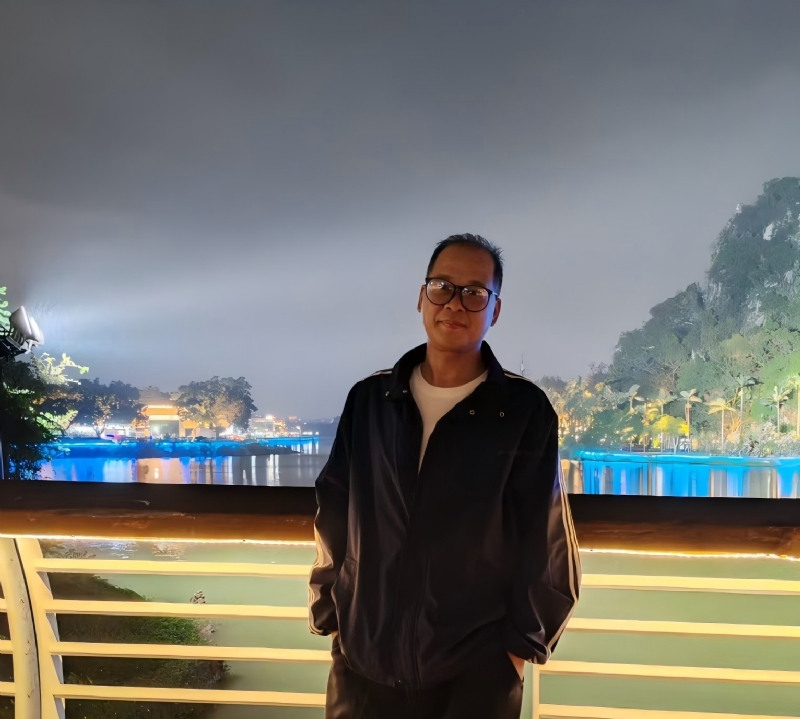 高山流云的第一张照片--芜湖相亲服务中心