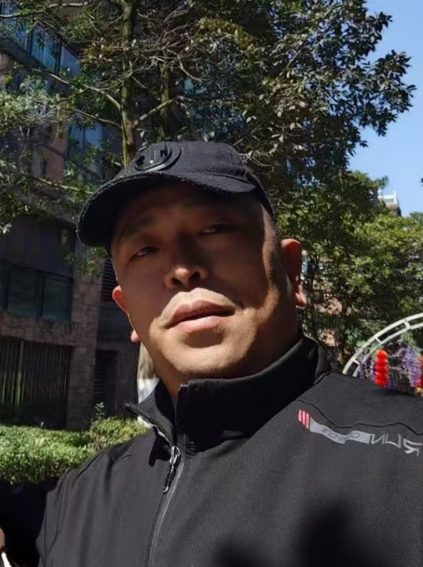 蓝色海洋的第一张照片--芜湖相亲服务中心